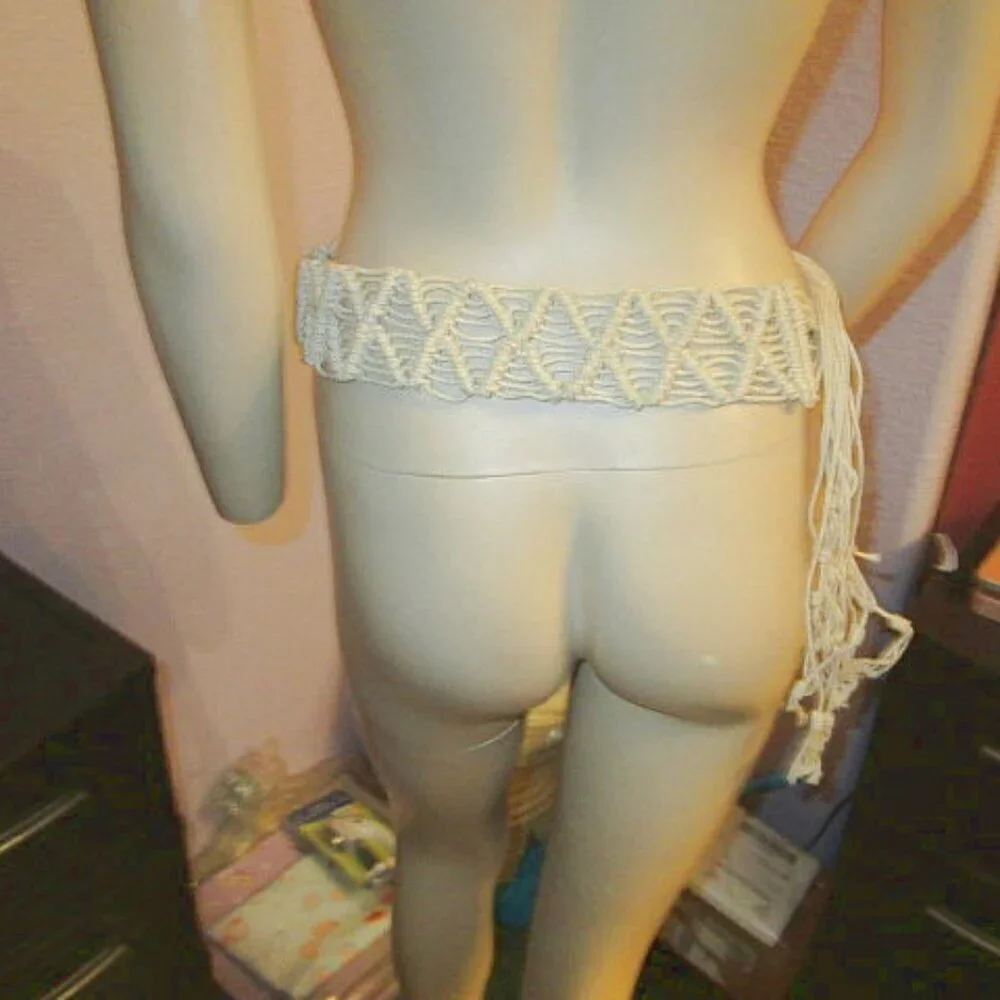 Vtg Braided Macrame Tie Belt Size XS S Diamond 3D Rope Statement Boho Hippie 70s